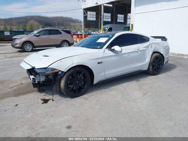 Ford MUSTANG GT 2018 1FA6P8CF0J5162631 Image 2
