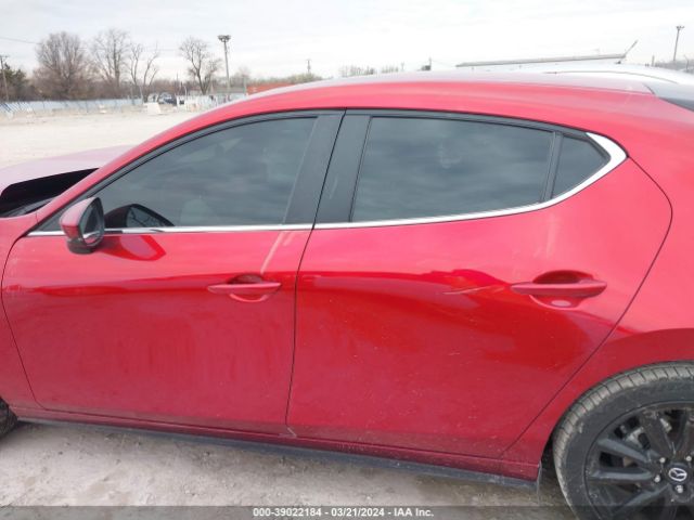 JM1BPALL5N1518011 Mazda Mazda3 Preferred