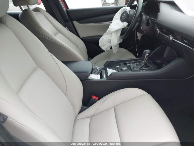 JM1BPALL5N1518011 Mazda Mazda3 Preferred