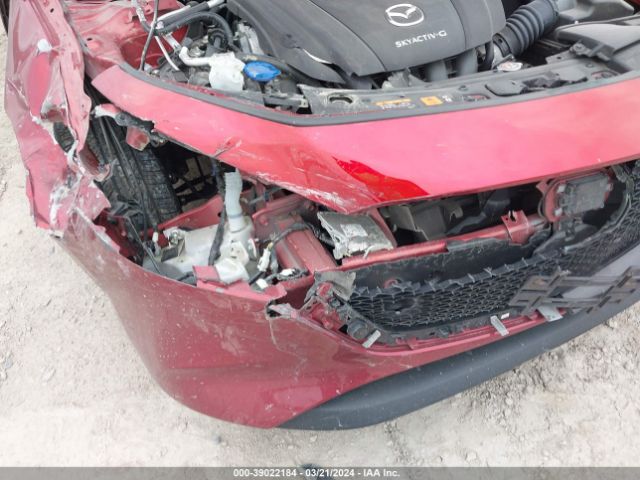 JM1BPALL5N1518011 Mazda Mazda3 Preferred