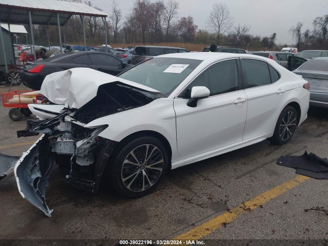 Toyota CAMRY SE 2019 4T1B11HK8KU680979 Image 2