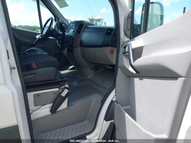 WDYPE8DD4GP237592 Freightliner Sprinter 2500 High  Roof/high Roof