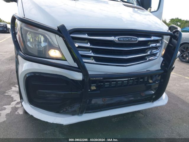 WDYPE8DD4GP237592 Freightliner Sprinter 2500 High  Roof/high Roof