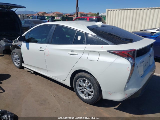 Toyota Prius Three 2017 JTDKARFU9H3531017 Image 3