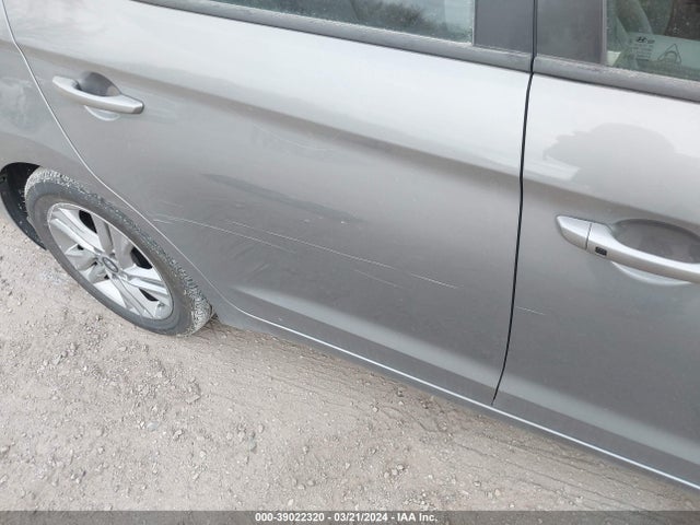 Hyundai Elantra Value Edition 2020 KMHD84LF2LU971138 Image 19