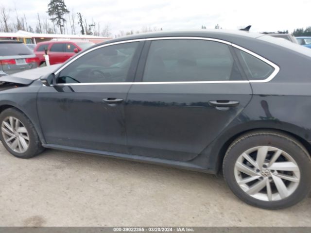 1VWBA7A30JC005008 Volkswagen Passat 2.0t Se