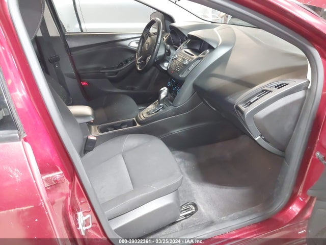 Ford FOCUS SE 2016 1FADP3F22GL262043 Image 5