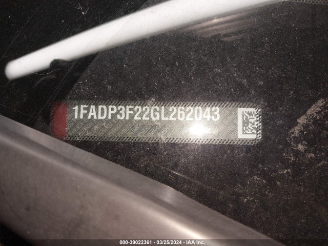 Ford FOCUS SE 2016 1FADP3F22GL262043 Image 9