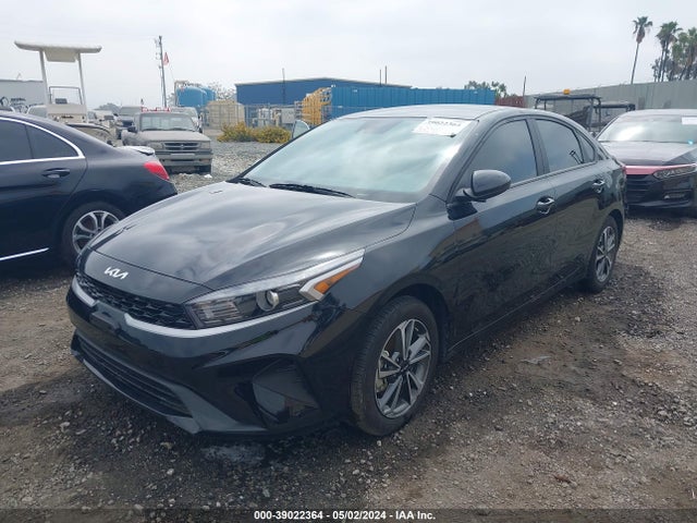 KIA Forte Lxs 2023 3KPF24AD3PE622736 Image 2