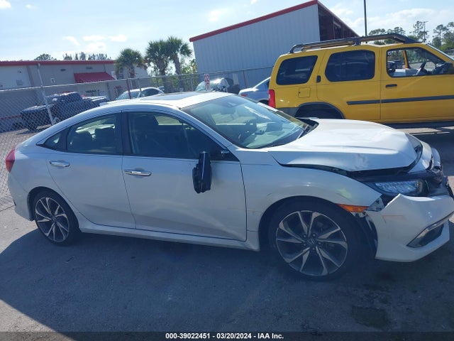 Honda Civic Touring 2019 JHMFC1F96KX013082 Image 13
