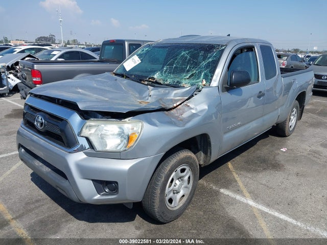 Toyota Tacoma 2014 5TFTX4CN9EX044004 Image 2