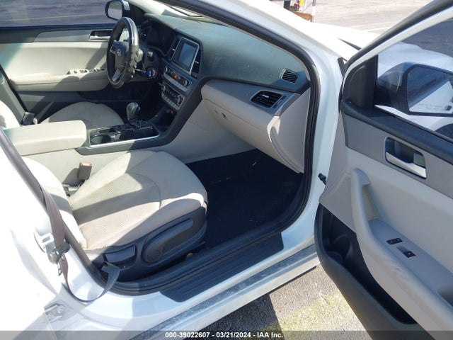 Hyundai SONATA SE 2019 5NPE24AF4KH820260 Image 5