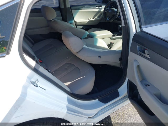 Hyundai SONATA SE 2019 5NPE24AF4KH820260 Image 8