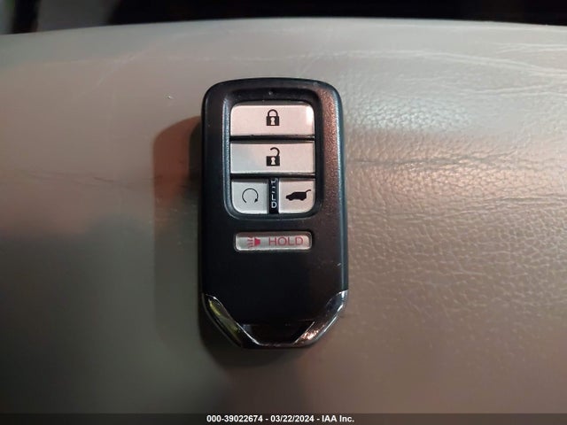 Honda Pilot Touring 2017 5FNYF6H90HB007874 Image 11
