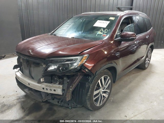 Honda Pilot Touring 2017 5FNYF6H90HB007874 Image 2