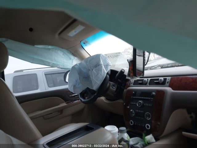 Chevrolet Tahoe Lt 2014 1GNSCBE01ER187909 Image 5