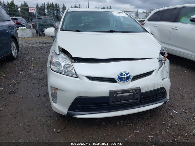 Toyota Prius Three 2015 JTDKN3DU1F1888091 Image 12