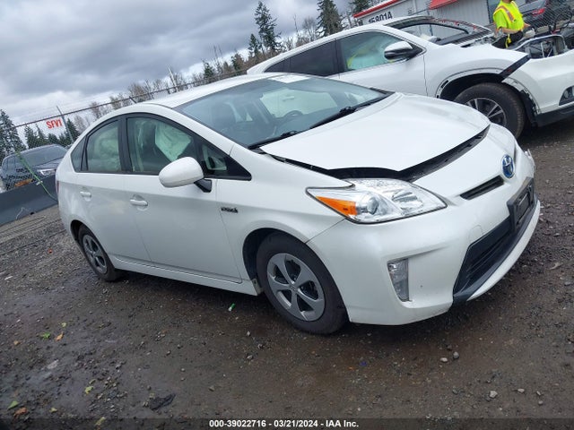 Toyota Prius Three 2015 JTDKN3DU1F1888091 Image 13