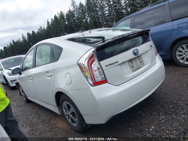 Toyota Prius Three 2015 JTDKN3DU1F1888091 Image 14