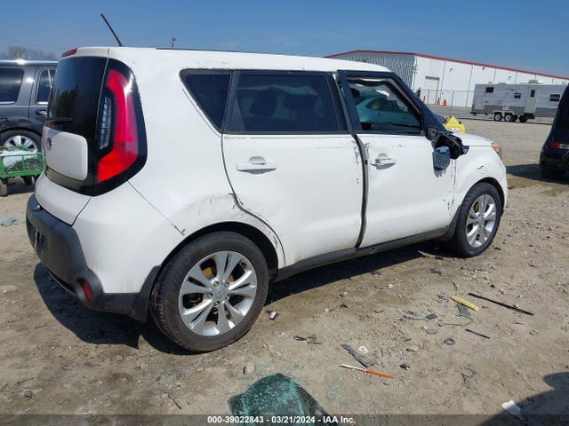 KIA SOUL + 2015 KNDJP3A58F7212821 Image 4