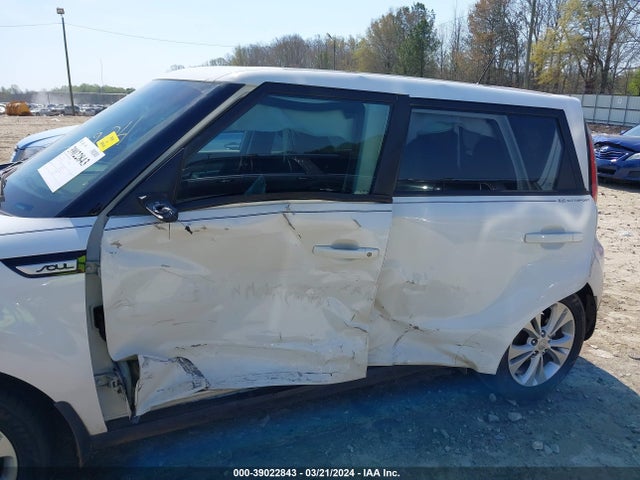KIA SOUL + 2015 KNDJP3A58F7212821 Image 6