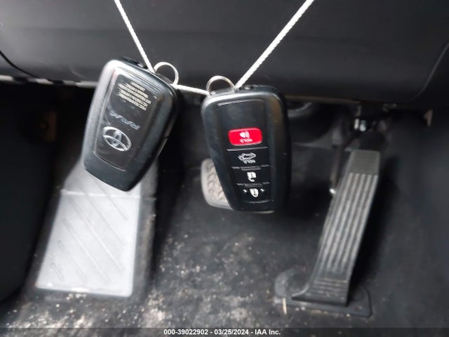 Toyota Rav4 Xle Premium 2019 JTMC1RFV0KD023842 Image 11