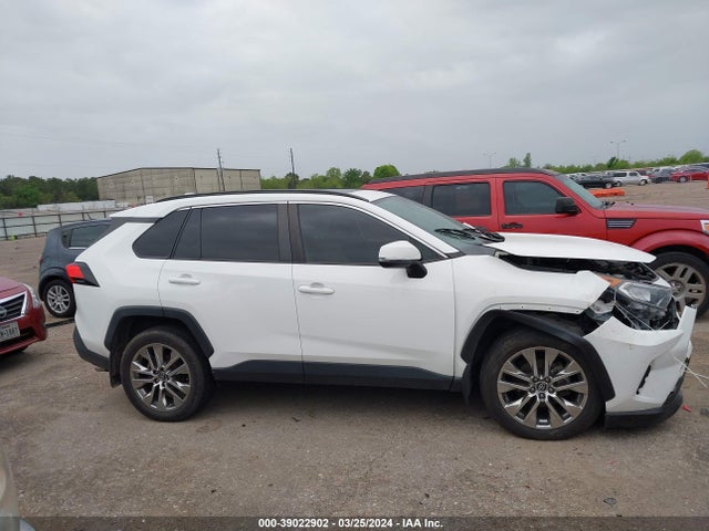 Toyota Rav4 Xle Premium 2019 JTMC1RFV0KD023842 Image 13