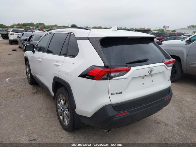 Toyota Rav4 Xle Premium 2019 JTMC1RFV0KD023842 Image 3