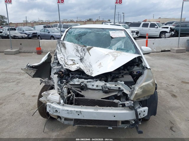 VNKKTUD39FA027316 Toyota YARIS L
