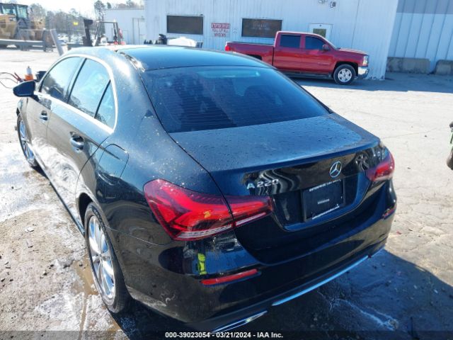 W1K3G4EB2LJ205995 Mercedes-Benz A 220