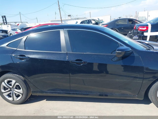 Honda Civic Lx 2018 2HGFC2F59JH574630 Image 13