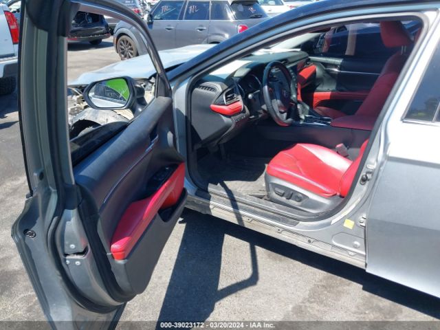 4T1B61HK0KU207725 Toyota CAMRY XSE