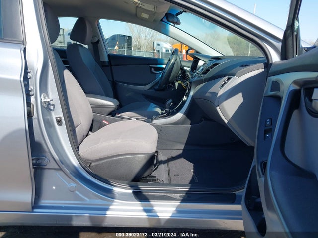 Hyundai ELANTRA SE 2016 5NPDH4AE8GH705735 Image 5