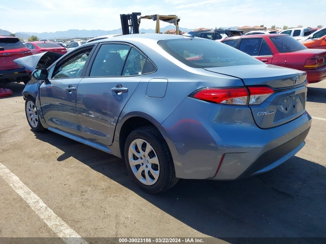 Toyota COROLLA LE 2021 5YFEPMAE6MP253239 Image 3