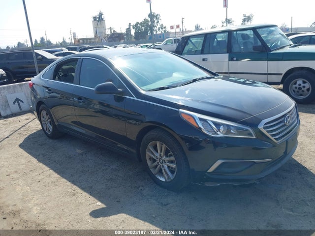 Hyundai SONATA SE 2017 5NPE24AF3HH535767 Image 1