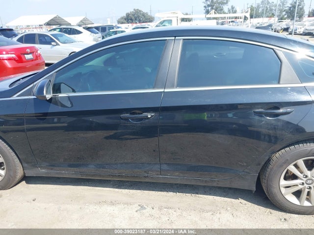 Hyundai SONATA SE 2017 5NPE24AF3HH535767 Image 15
