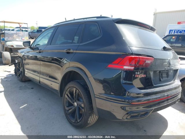 3VVCB7AX8PM122593 Volkswagen Tiguan 2.0t Se R-line Black