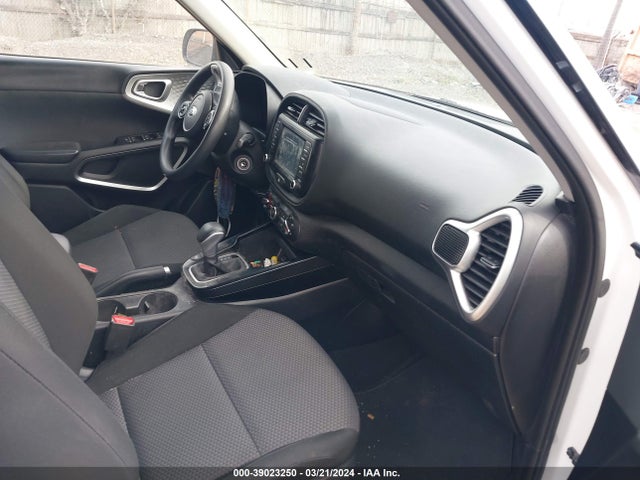 KIA SOUL LX 2020 KNDJ23AU9L7022804 Image 5