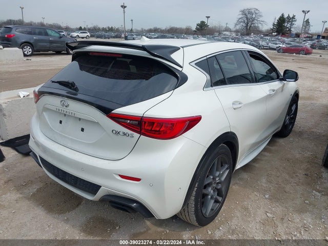 SJKCH5CPXHA019475 Infiniti Qx30 Sport