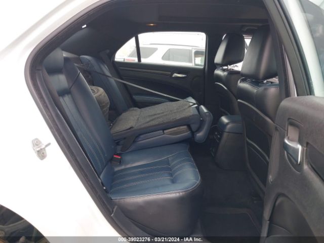 2C3CCABG8FH868230 Chrysler 300 300s