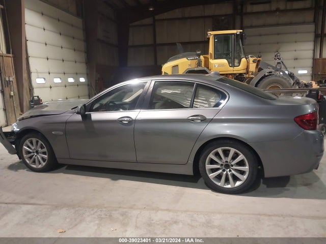 BMW 535i Xdrive 2016 WBA5B3C54GG255306 Image 14