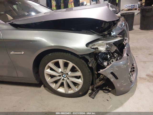 BMW 535i Xdrive 2016 WBA5B3C54GG255306 Image 19