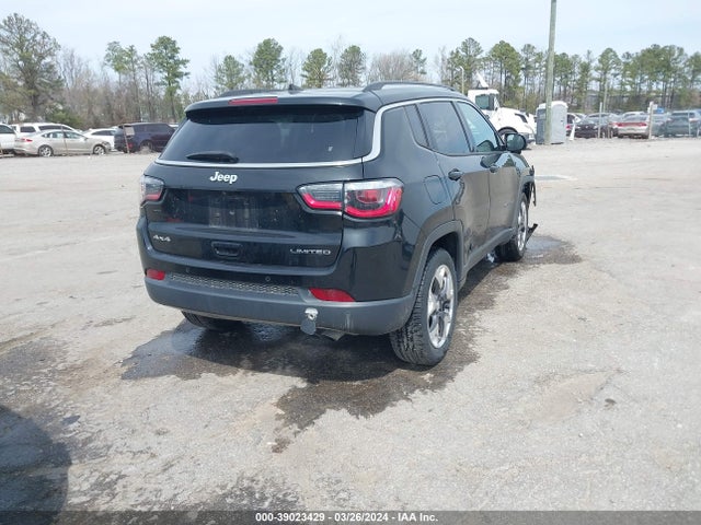 3C4NJDCB4JT332910 Jeep Compass Limited 4x4