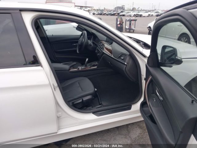 WBA3B1G57FNT06233 BMW 320i