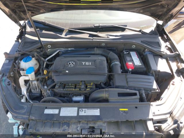1VWBT7A38HC054185 Volkswagen Passat 1.8t Se