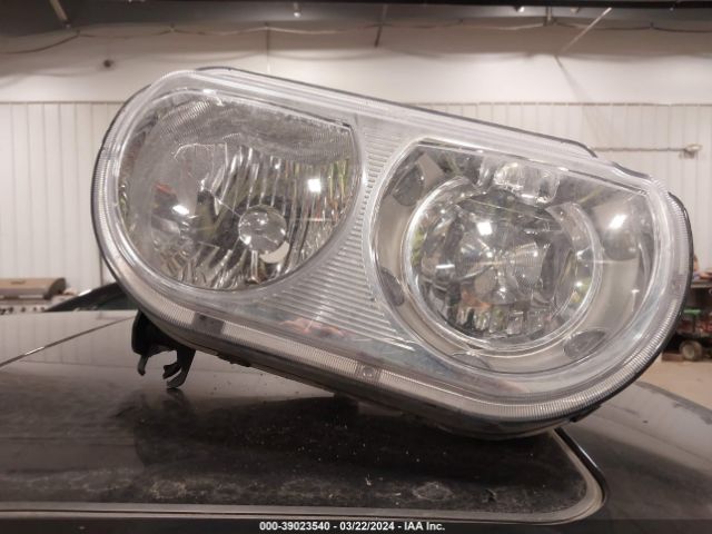 2C3CDYAG3EH153748 Dodge Challenger Sxt Plus