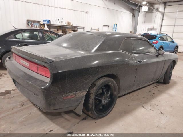 2C3CDYAG3EH153748 Dodge Challenger Sxt Plus