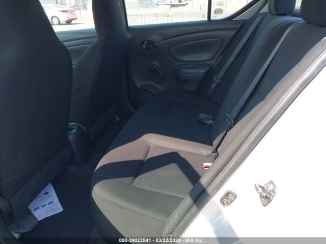 3N1CN7AP3FL823037 Nissan Versa 1.6 S