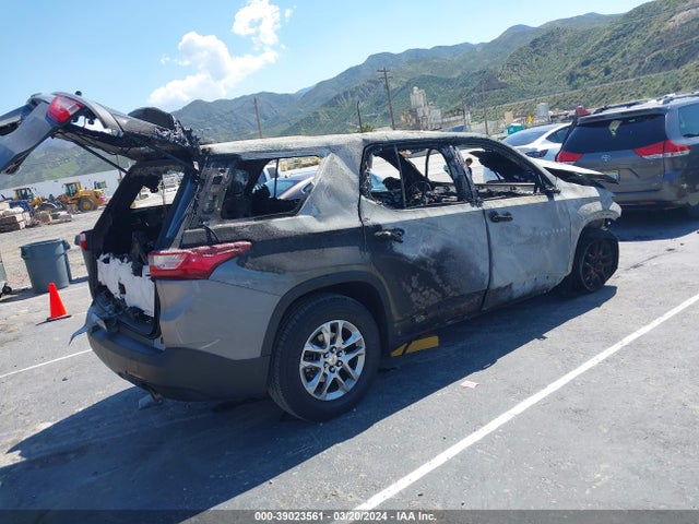 Chevrolet Traverse Ls 2018 1GNERFKW4JJ277981 Image 4