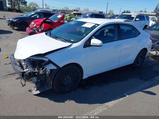 Toyota COROLLA LE 2018 2T1BURHE3JC082072 Image 2